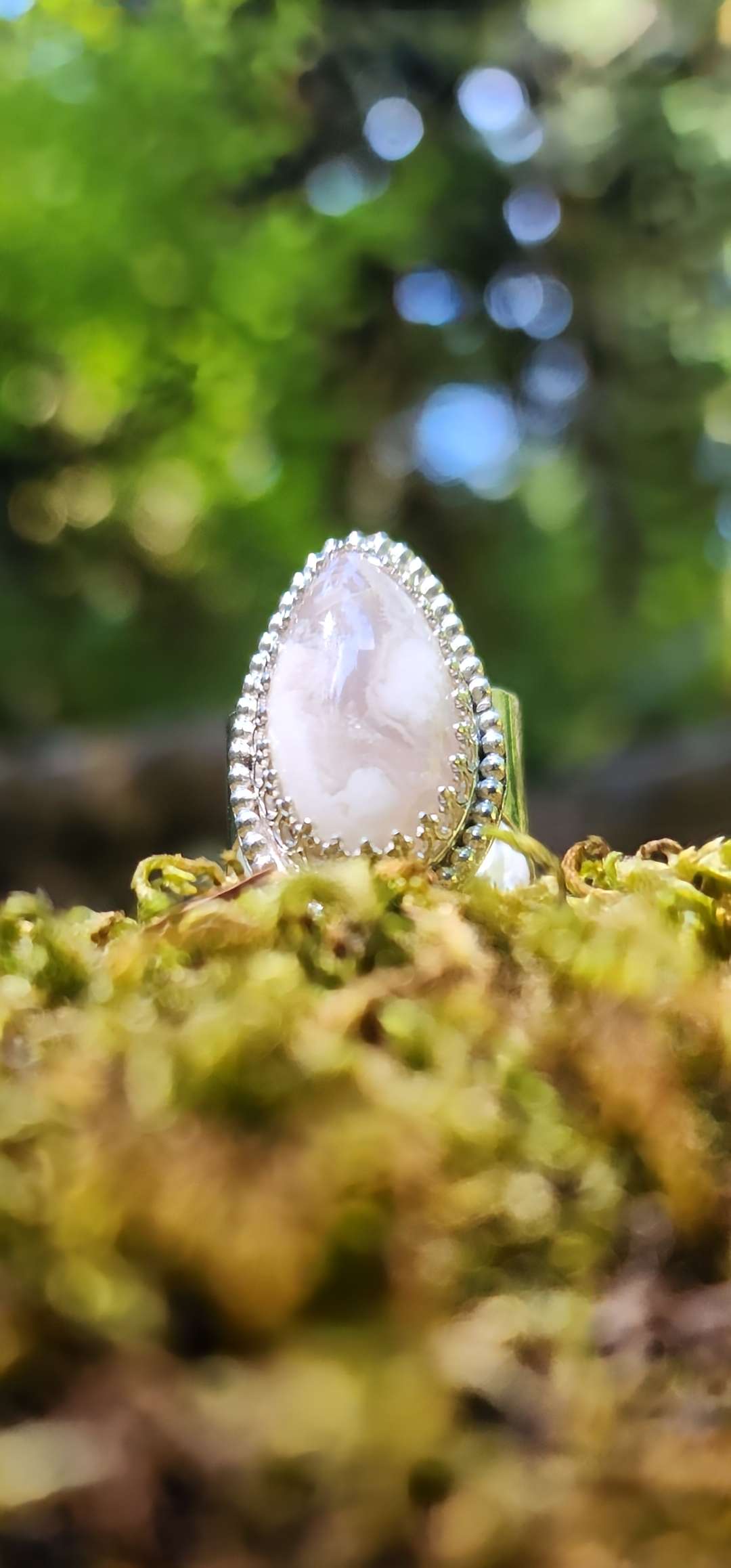 Gray & White Agate Wide-Band Ring
