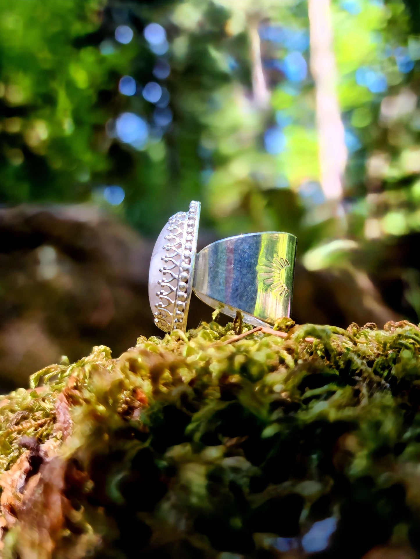 Gray & White Agate Wide-Band Ring