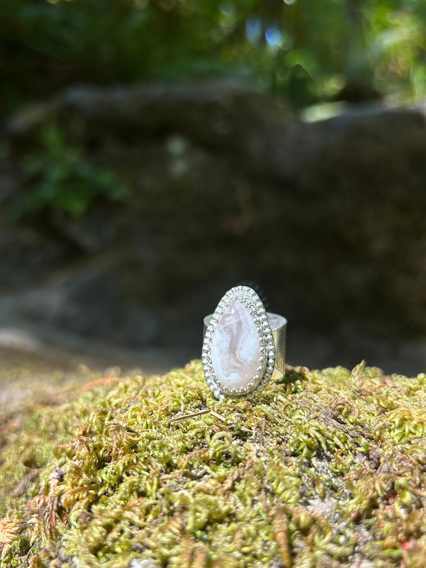 Gray & White Agate Wide-Band Ring