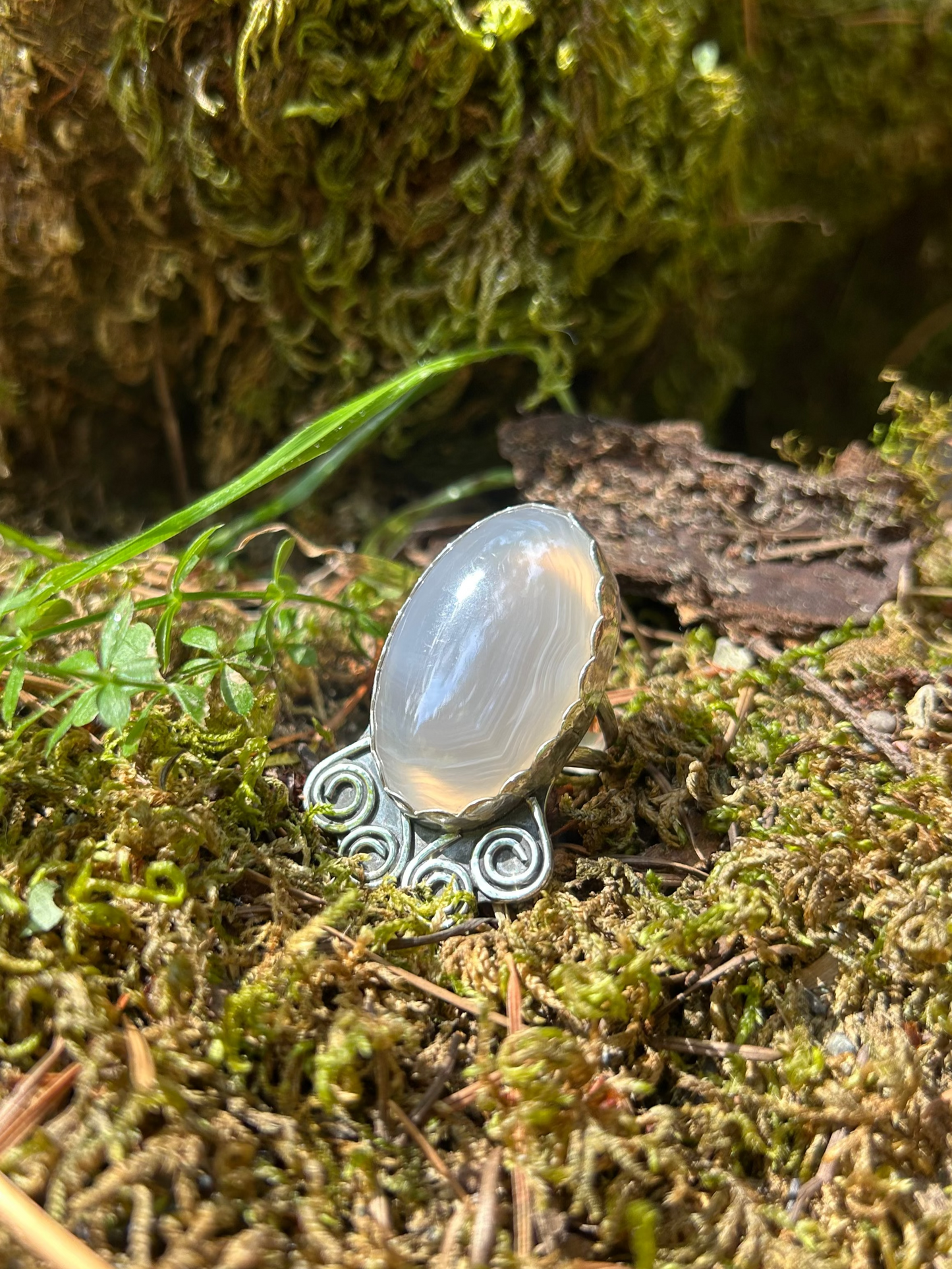Clear Agate Spiral Ring